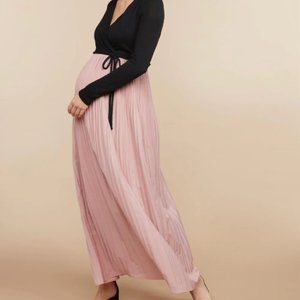 NWT Motherhood Maternity Long-Sleeve Maxi Dress Size Small
